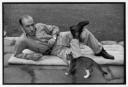 Saul Steinberg chez lui, Vermont, Etats-Unis, 1947 (c) Henri Cartier-Bresson / Magnum Photos