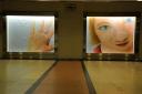 Station Gare de Lyon. 'Vous pouvez contez vos histoires pour La Petite Fille'. Composition: Françoise Arbelot, Valère Mouchet, Kwang hee Lee (c) Collectif 6 bis