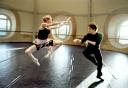 Gérard Uféras. Alexandra Cardinale et Martin Chaix répètent la danse des chats de La Belle au bois dormant de Rudolf Noureev. Ballet de l'Opéra National de Paris, 2004 (c) Gérard Uféras