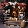 Bouzian et sa voiture, la barbe au vent dans le souk de Marrackech