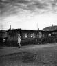 Robert Doisneau. Bidonville à Ivry, 1946 (c) Atelier Robert Doisneau