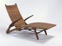 Hans J. Wegner. Chaise longue Dolphin, 1950. Chêne, cannage et laiton. Ebéniste Johannes Hansen (Danemark. Collection Centre Pompidou, musée national d'Art moderne. Diffusion RMN. Photo Bertrand Prévost, Centre Pompidou