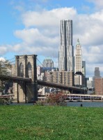 8 Spruce Street, 2003-2011 (réalisé) Manhattan, New York © Gehry Partners, LLP