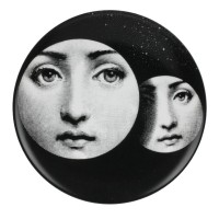 Piero Fornasetti, Assiette de la série Tema e Variazioni. Porcelaine, 1950/80.