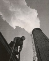 François Kollar. Poliet et Chausson, Gargenville, 1958. Épreuve gélatino-argentique d‘époque. Donation François Kollar, Médiathèque de l‘architecture et du patrimoine, Charenton-le-Pont