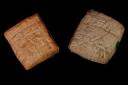 Ecriture cunéiforme sur tablette d'argile, Mésopotamie, IIè millénaire av. J.-C., coll. L. Mandel - (c) Photo Michel Fischer