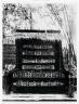 Photographie d'une maison d'exposition malagan, avec six objets valik horizontaux, prise lors de la Deutsche Marine-Expedition 1907-1909. Nord de la Nouvelle-Irlande - (c) Linden Museum Stuttgart