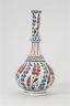 Flasque. Turquie, Isnik, vers 1560/80. Céramique à pâte silicieuse, décor peint en noir, bleu, vert et rouge sous glaçure (c) Nour Foundation. Courtesy of the Khalili Family Trust