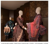 "Les Arts Décoratifs, Paris, exposition "Fashion Forward, 3 siècles de mode (1715-2016)", 2016, photographie : Luc Boegly"
